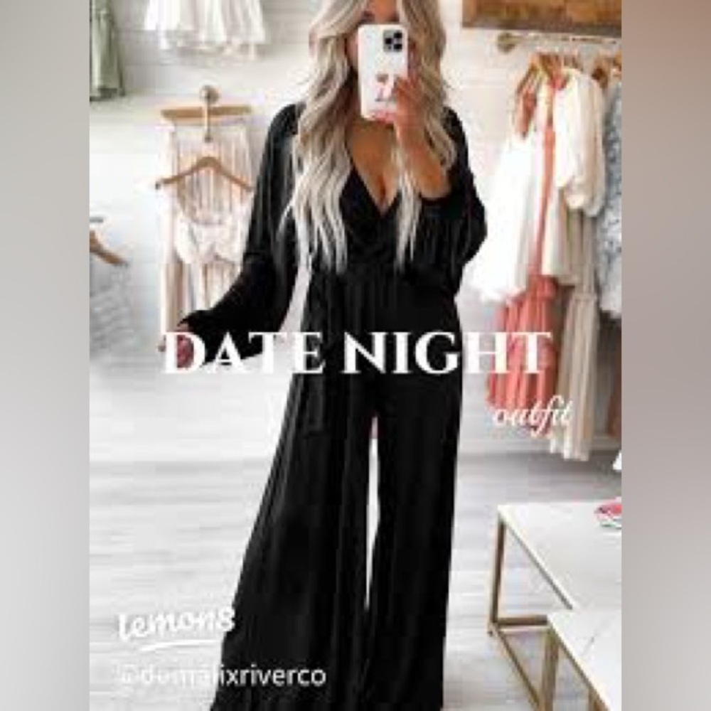 Love Culture,Date Night, V-Neck,Wide-Leg Jumpsuit,Excellent Condition,Size Med.